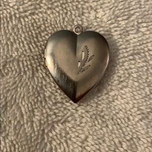 COPY - Heart shaped locket / pendant
